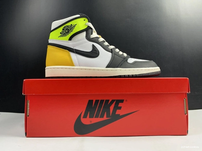 GOLD' HIGH JORDAN 1 'VOLT 555088-118 AIR RETRO OG 1107